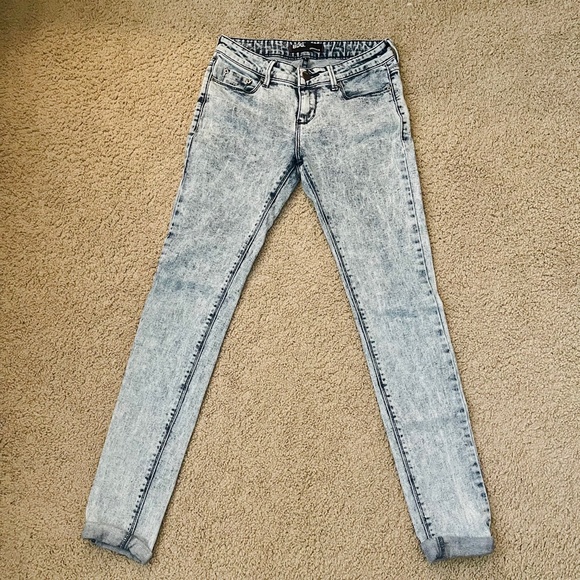 BDG Acid Wash Jeans - Picture 2 of 5